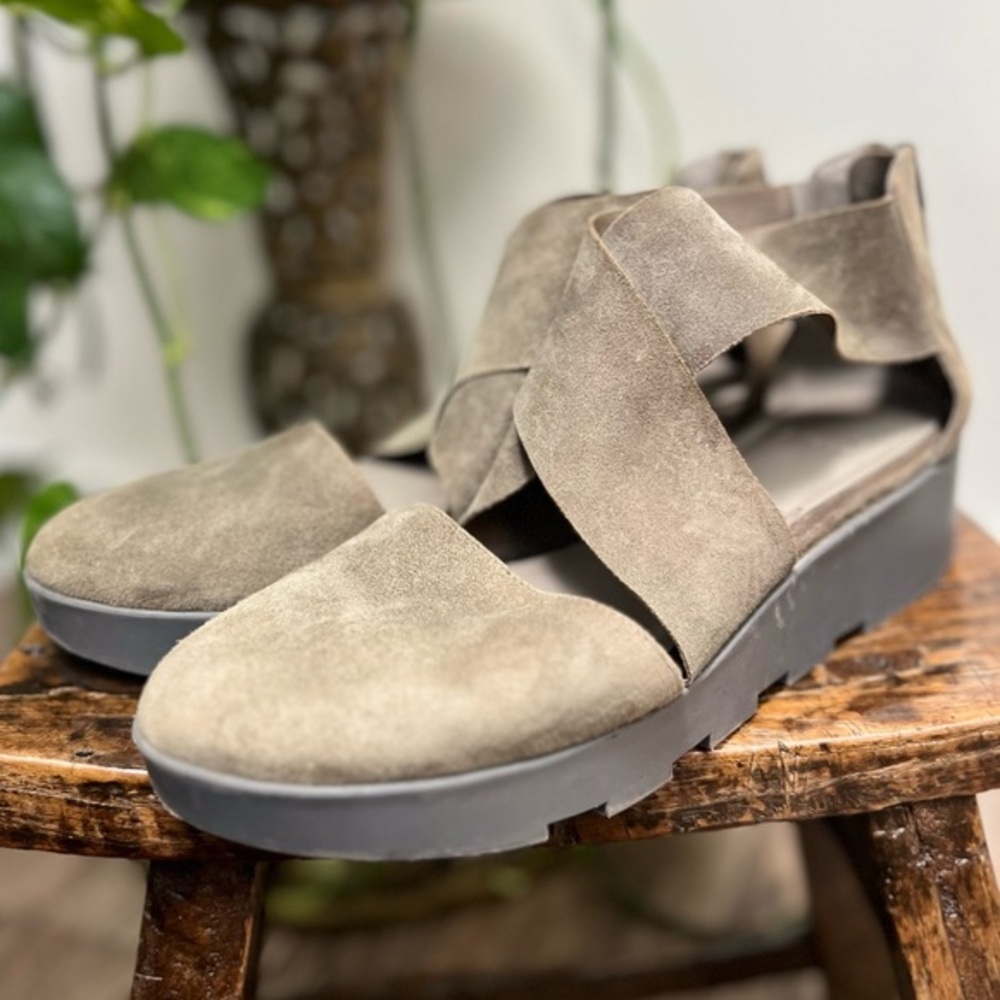 Eileen Fisher Buoy Suede Crisscross Wedge Platform Sandals size 6.5